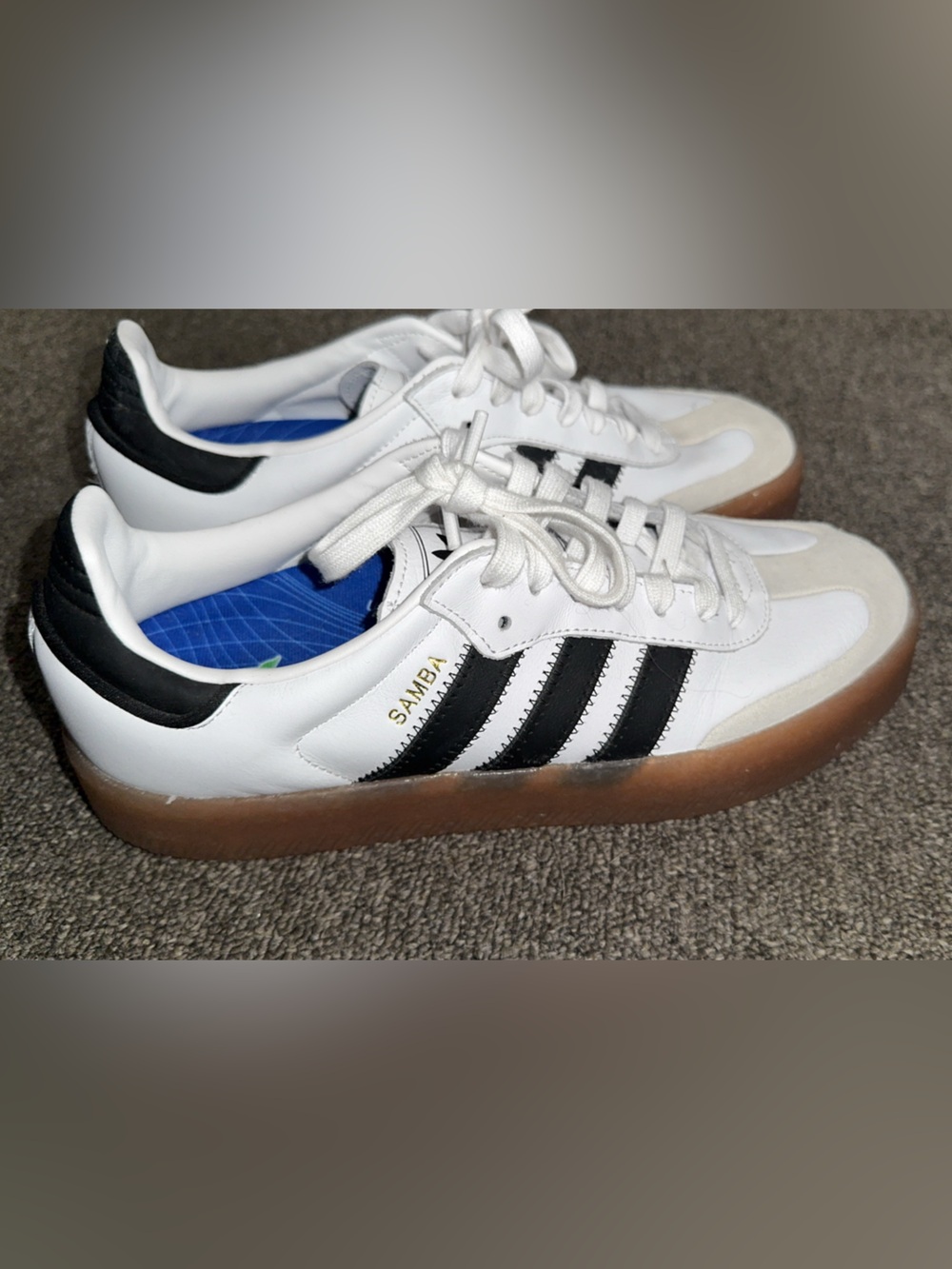 NWOT Adidas Sambae Sneakers